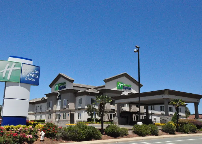 Holiday Inn Express & Suites Jackson By Ihg
