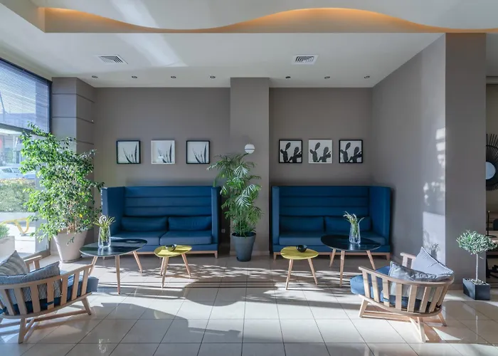 Hotel Avra By Smile Hotels - Free Airport Shuttle
