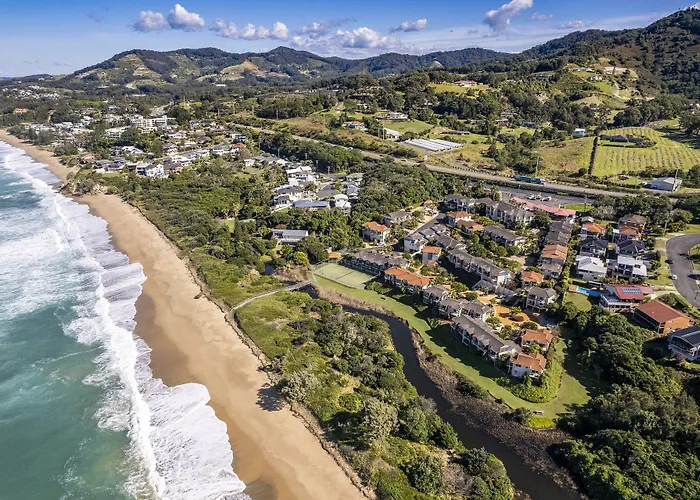 Aqualuna Beach Resort