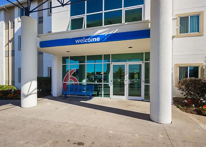 Motel 6-Whitby, On - Toronto East