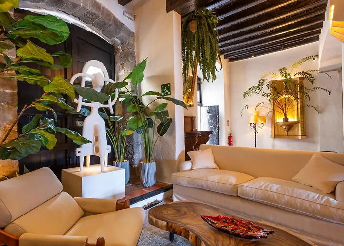 Hotel La Torre Del Canonigo - Small Luxury Hotels Ibiza