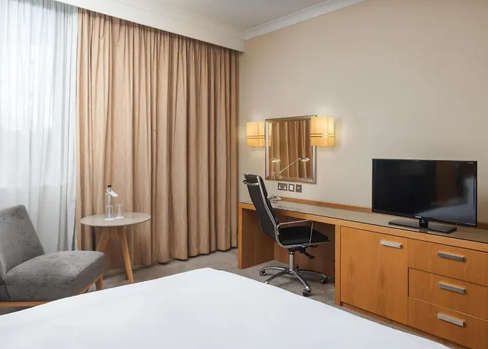 Hotel Crowne Plaza London Ealing By Ihg