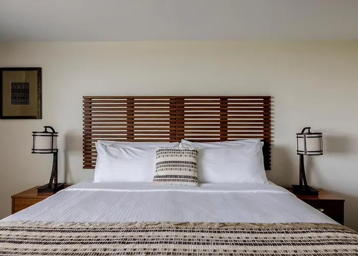 Dune Crest Hotel
