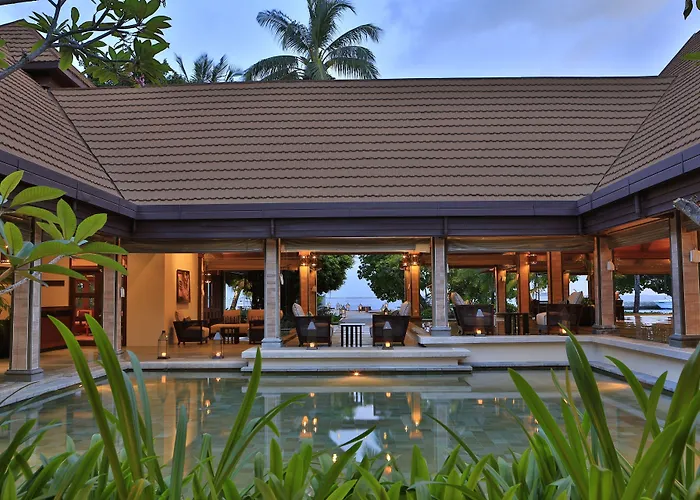 Niva Kurumba Maldives Vihamanaafushi