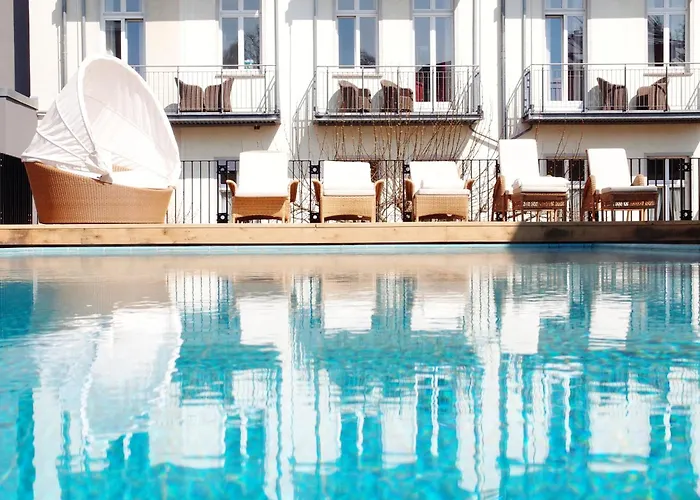 Strandhotel Heringsdorf Mit Soleaussenpool 30 Grad