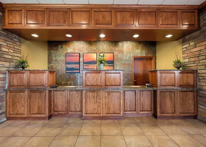 Best Western Plus Mid Nebraska Inn & Suites