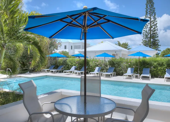 Shoal Bay Villas
