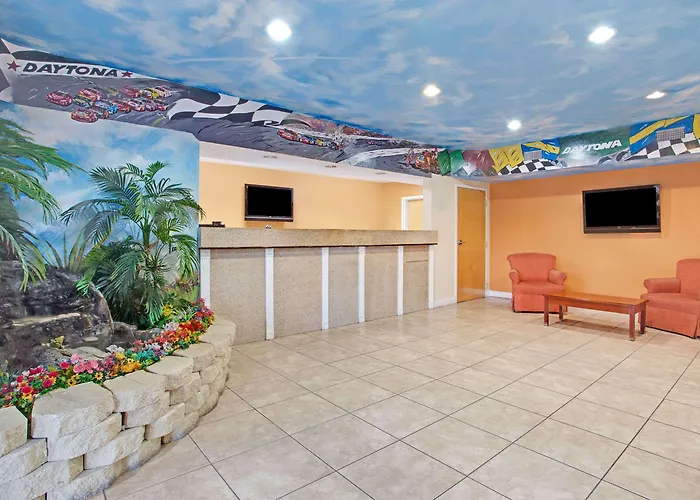 Super 8 By Wyndham Daytona Beach