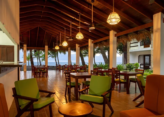 Fuego del Sol Beachfront Hotel Jacó