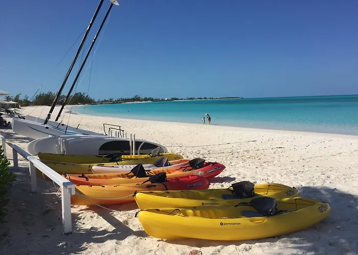 Cape Santa Maria Beach Resort & Villas Seymourʼs