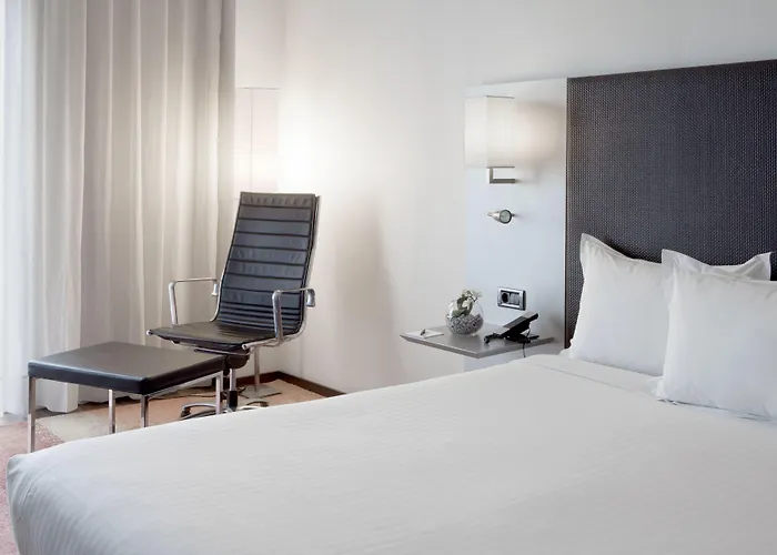 Ac Hotel Burgos By Marriott