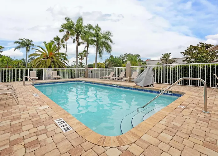 Best Western Edgewater Inn