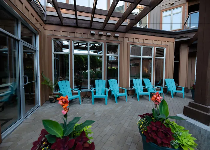 The Cove Lakeside Resort West Kelowna