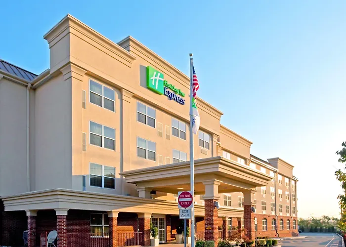 Holiday Inn Express Woodbridge By Ihg Avenel