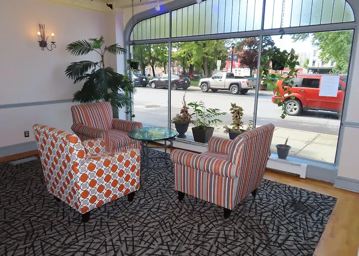 St Charles Hotel Downtown Hudson