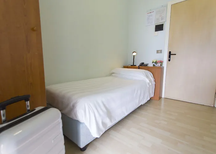 Hotel Miranda Riva di Solto