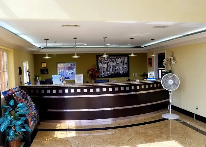 Super 8 By Wyndham Cypress Buena Park Area