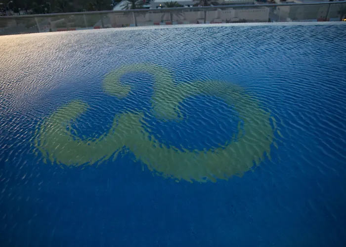Tamani Marina Hotel & Apartments