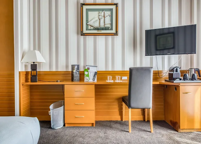 Hotel Le Berry Saint-Nazaire