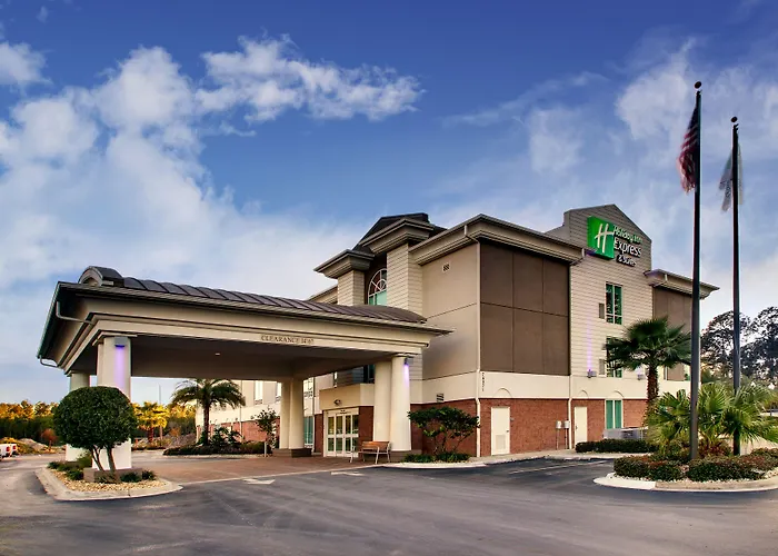 Holiday Inn Express & Suites Jacksonville North-Fernandina By Ihg