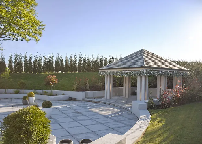 Radstone Hotel