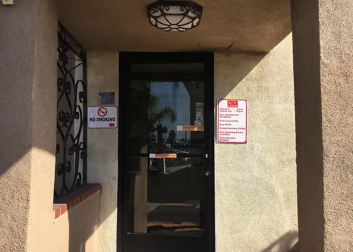 Econo Lodge Long Beach I-405