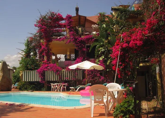 Hotel Domus De Janas Sul Mare Bari Sardo