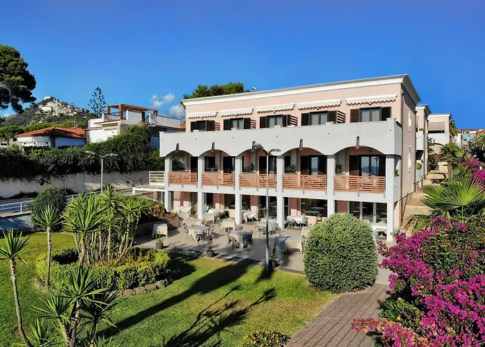 Hotel Mareluna Castellabate