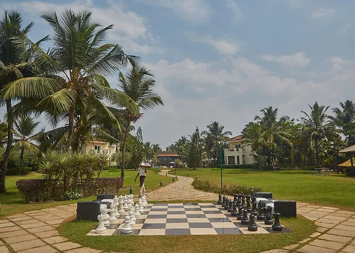 Royal Orchid Beach & Spa, Beach Goa