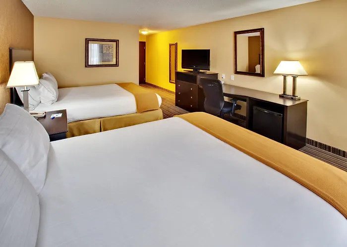 Holiday Inn Express Hotel & Suites Council Bluffs - Convention Center Area By Ihg