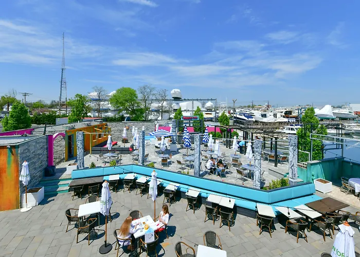 The Freeport Inn And Marina