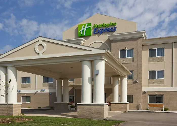 Holiday Inn Express Devils Lake By Ihg