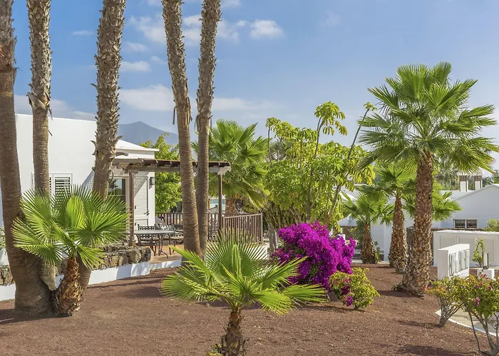 Jardines Del Sol Aparthotel Playa Blanca 