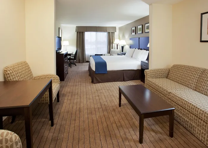 Holiday Inn Express & Suites Merced - Yosemite Natl Pk Area By Ihg