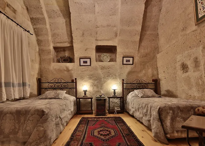 Traveller'S Cave Hotel