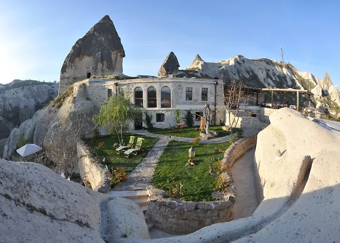 Traveller'S Cave Hotel
