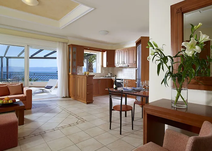Avantis Suites Hotel Erétria