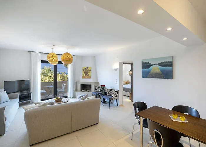 La Stella Suites Platanes 