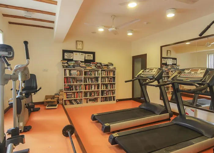 Sonesta Inns Beach Resort - Candolim Beach