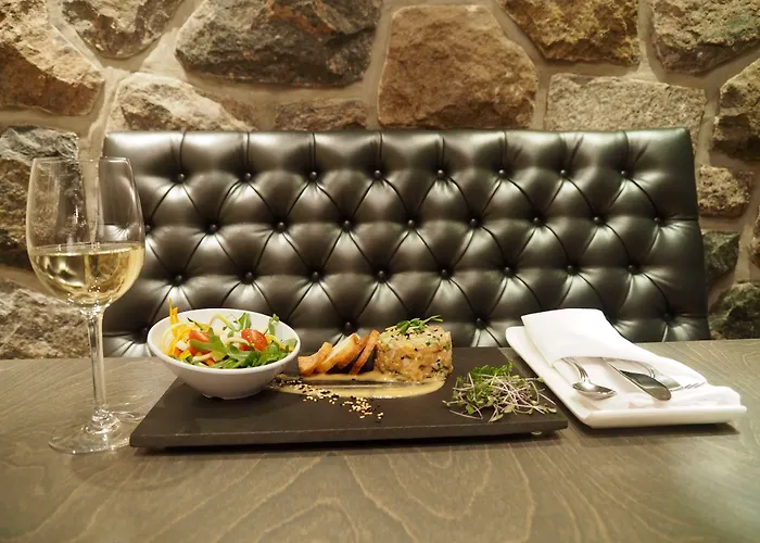 Hotel & Suites Le Dauphin Drummondville