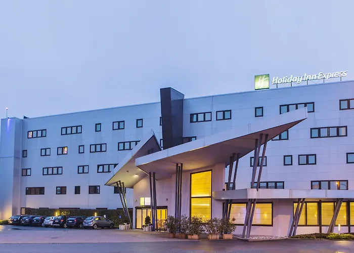 Holiday Inn Express Milan-Malpensa Airport By Ihg Somma Lombardo