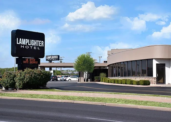 Lamplighter Inn-South