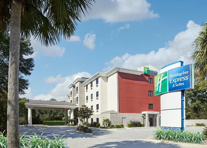 Holiday Inn Express & Suites Pensacola-West Navy Base By Ihg