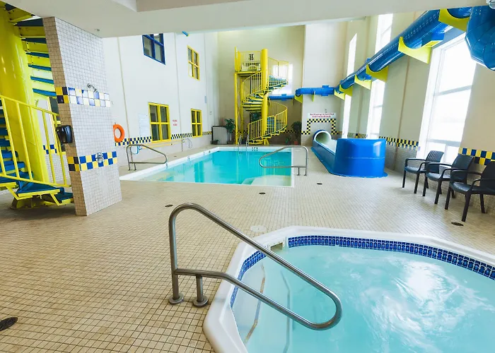 Redwood Inn & Suites
