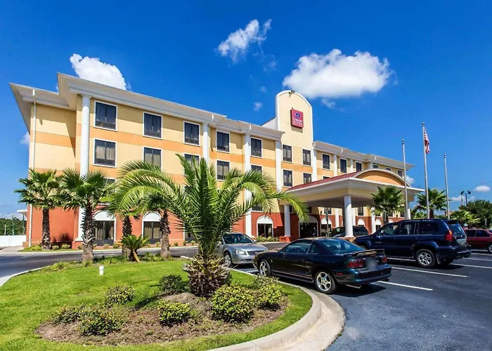 Comfort Suites