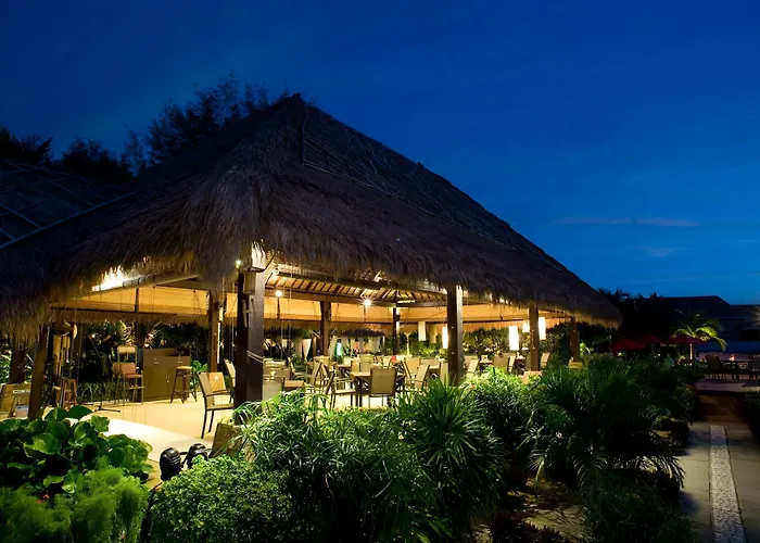 Hotel Golden Palm Tree Sepang Kampong Bagan Lalang