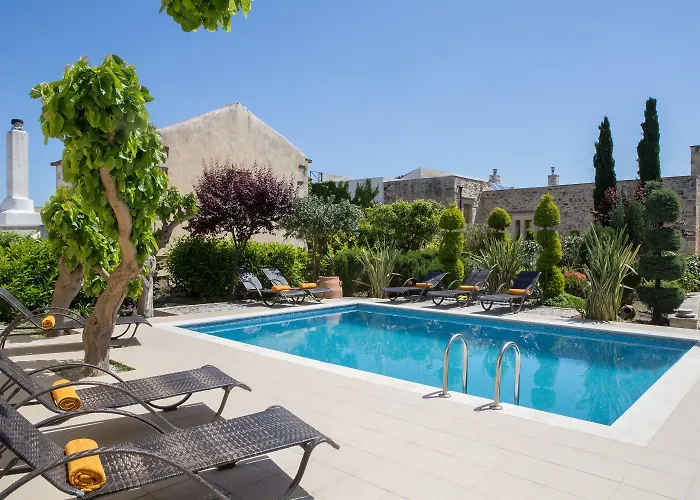 Arcus Suites Aryiroúpolis