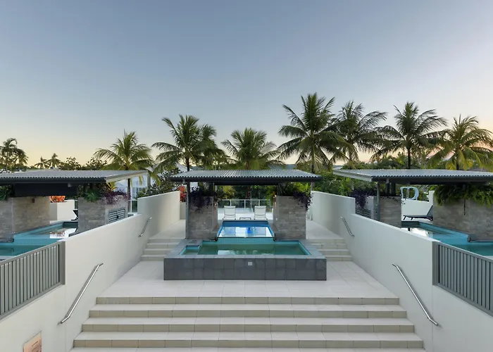 Aparthotel Coconut Grove Port Douglas