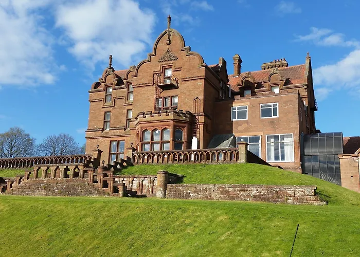 Adamton Country House