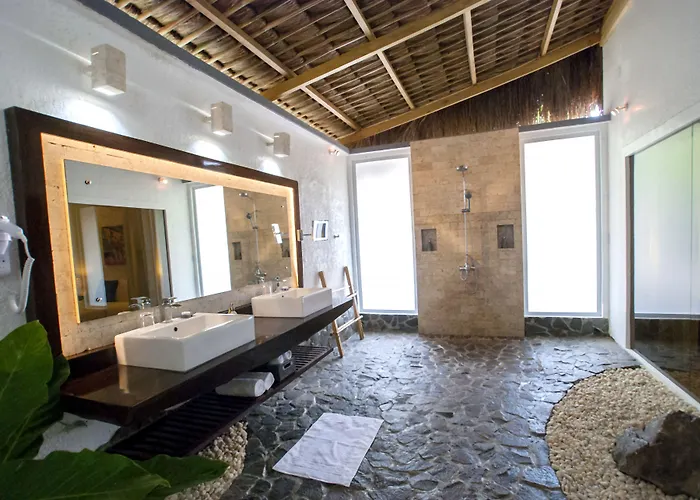 Atmosphere Resorts & Spa Dauin